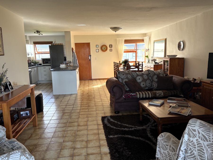 4 Bedroom Property for Sale in Bowtie Western Cape